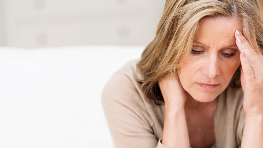 Schilddrüsenunterfunktion: Ursachen, Symptome und Behandlungsmöglichkeiten Schilddrüsenunterfunktion: Ursachen, Symptome und Behandlungsmöglichkeiten