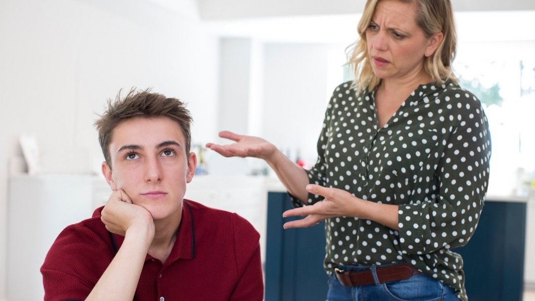 Wie sich das Gehirn in der Pubertät verändert und was Eltern tun können Wie sich das Gehirn in der Pubertät verändert und was Eltern tun können