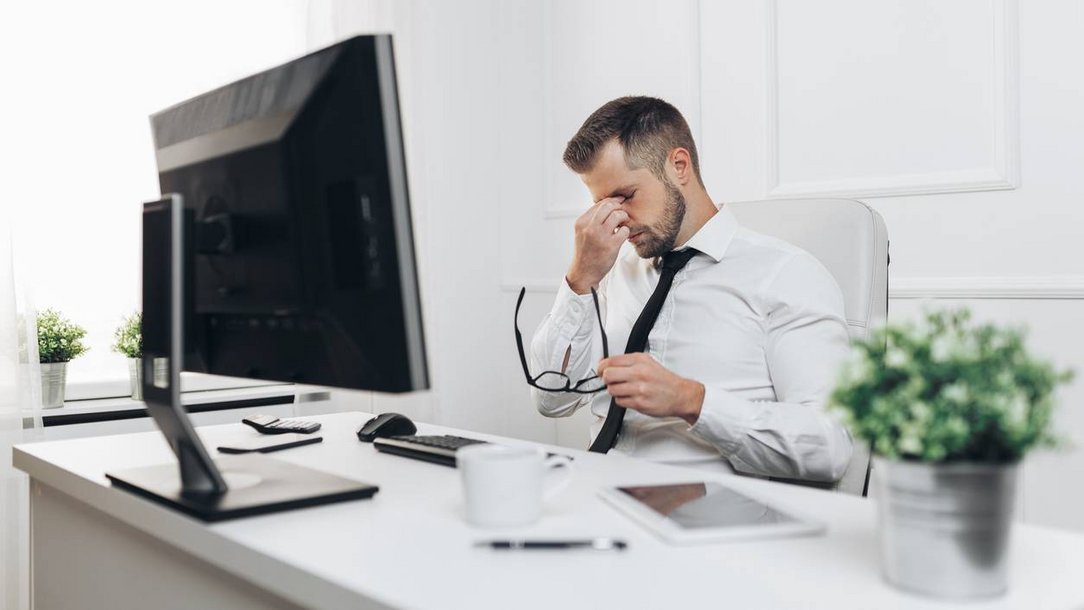So bleiben die Augen bei der Arbeit am Computer gesund So bleiben die Augen bei der Arbeit am Computer gesund